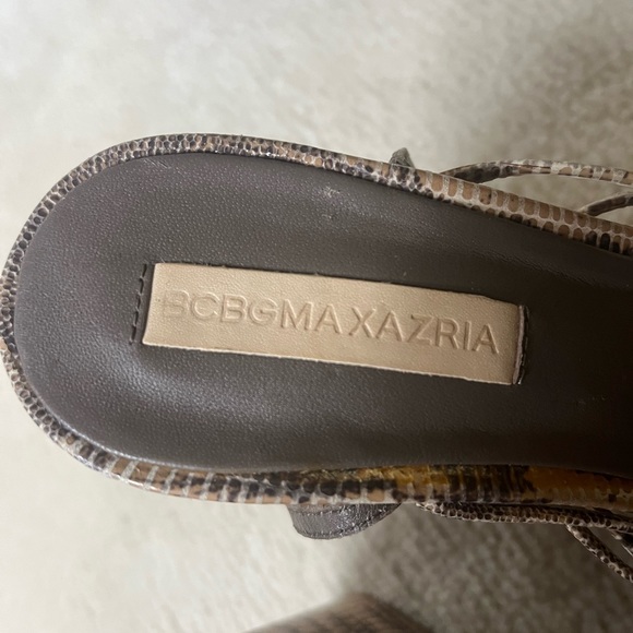 BCBG Max Azria faux snakeskin wedge heels size 9 - Picture 2 of 6